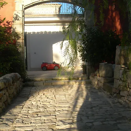 Garden B&B