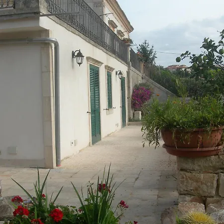 Garden B&B 모디카